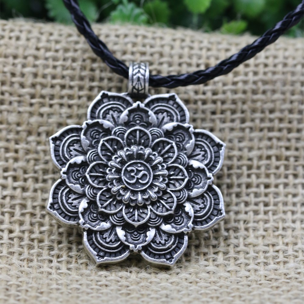 Amulet Yoga Jewelry Mandala