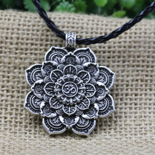 Amulet Yoga Jewelry Mandala
